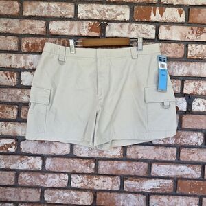 New Dockers Cream Shorts